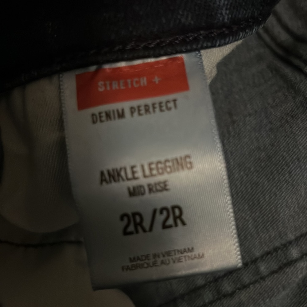 Jeans - Picture 3 of 3